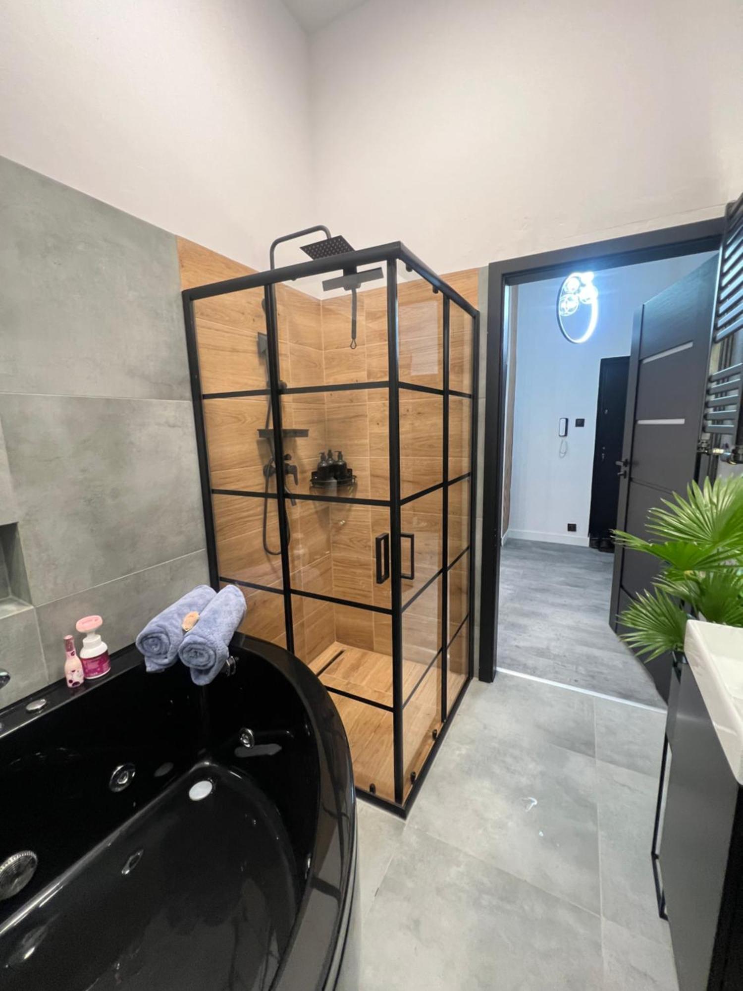 Loft W Centrum Z Jacuzzi Apartamento *